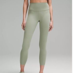 Lululemon Wunder Train High Rise Tight 25” in Laurel Green